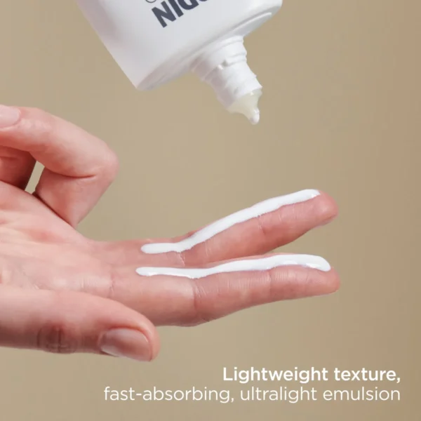 Actinica UltraLight Mineral Broad-Spectrum Face Sunscreen SPF 50+ - Image 3